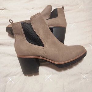 New Look Taupe Chelsea Block Heel Ankle Boots